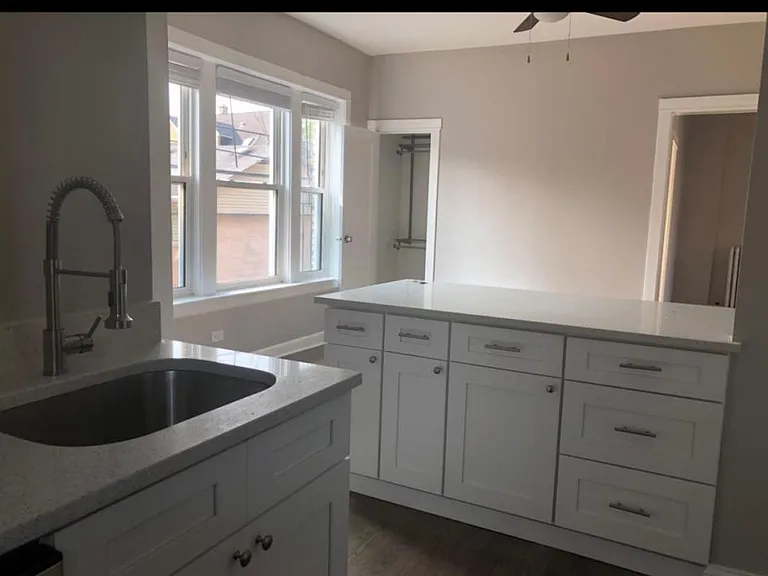 2840 N Albany Ave #1W — Photo 11