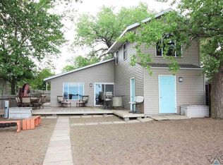 4751 N Spawn Cir, Chester, SD 57016