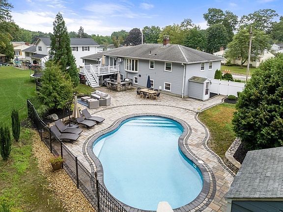 2nd image of 57 Maury Ln