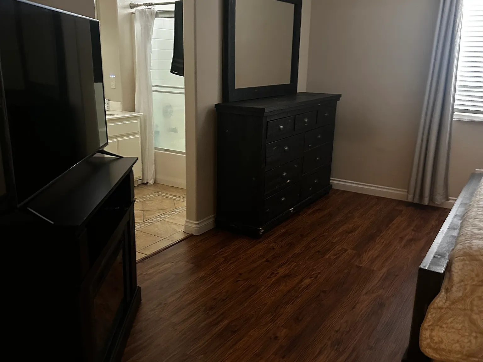 3 bed, 1693 sqft, $3,500 — Photo 2
