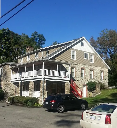 92 Old Glenham Rd #4 Photo 1