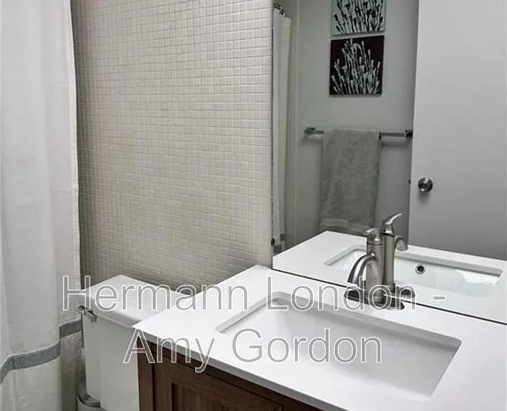 4501 Lindell Blvd #12E — Photo 14