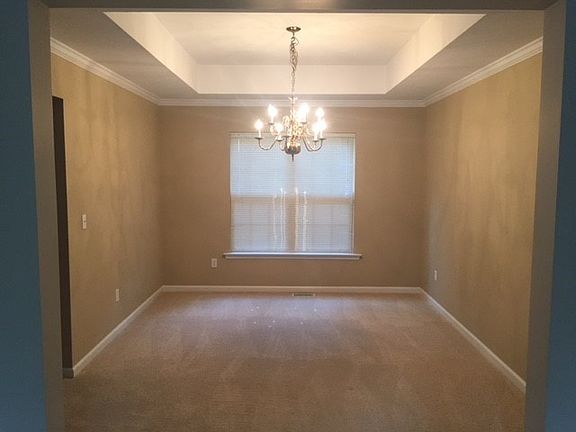 4th image of 524 S Orchard Farms Ave