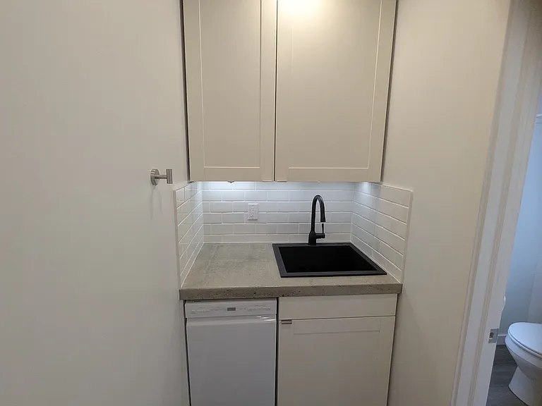 2921 Lincoln Way #3 — Photo 17