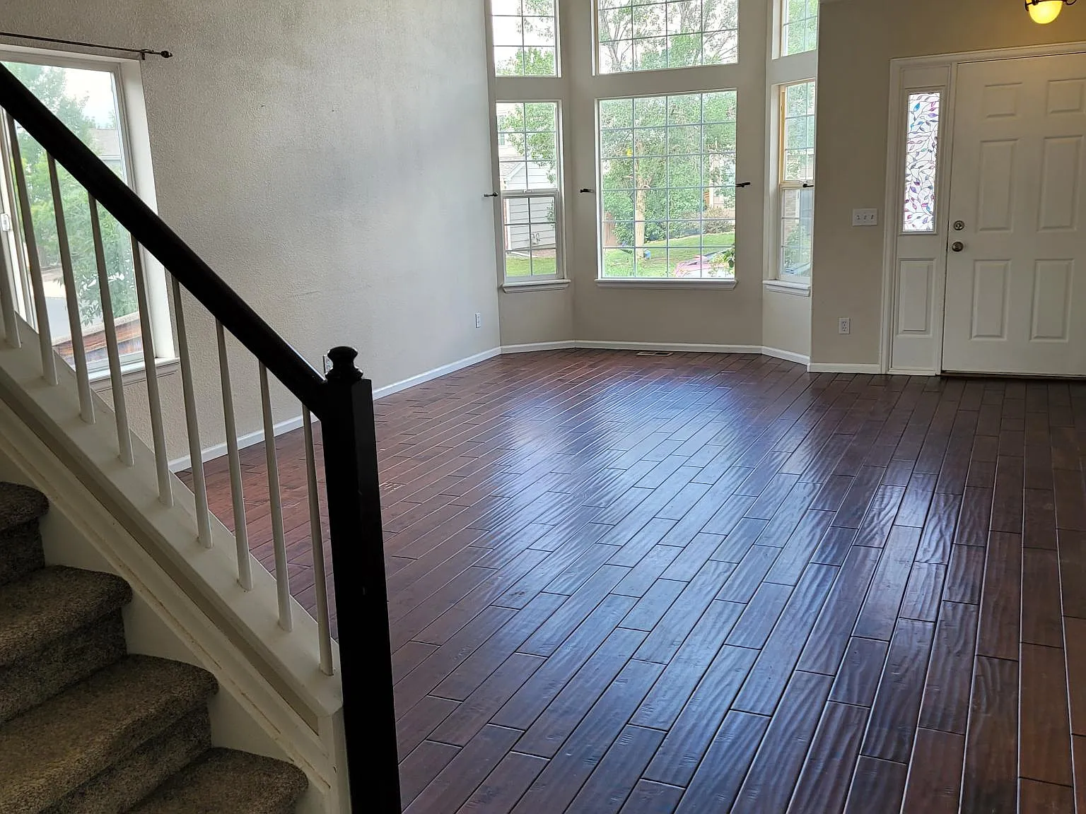4 bed, 2716 sqft, $3,395 — Photo 3
