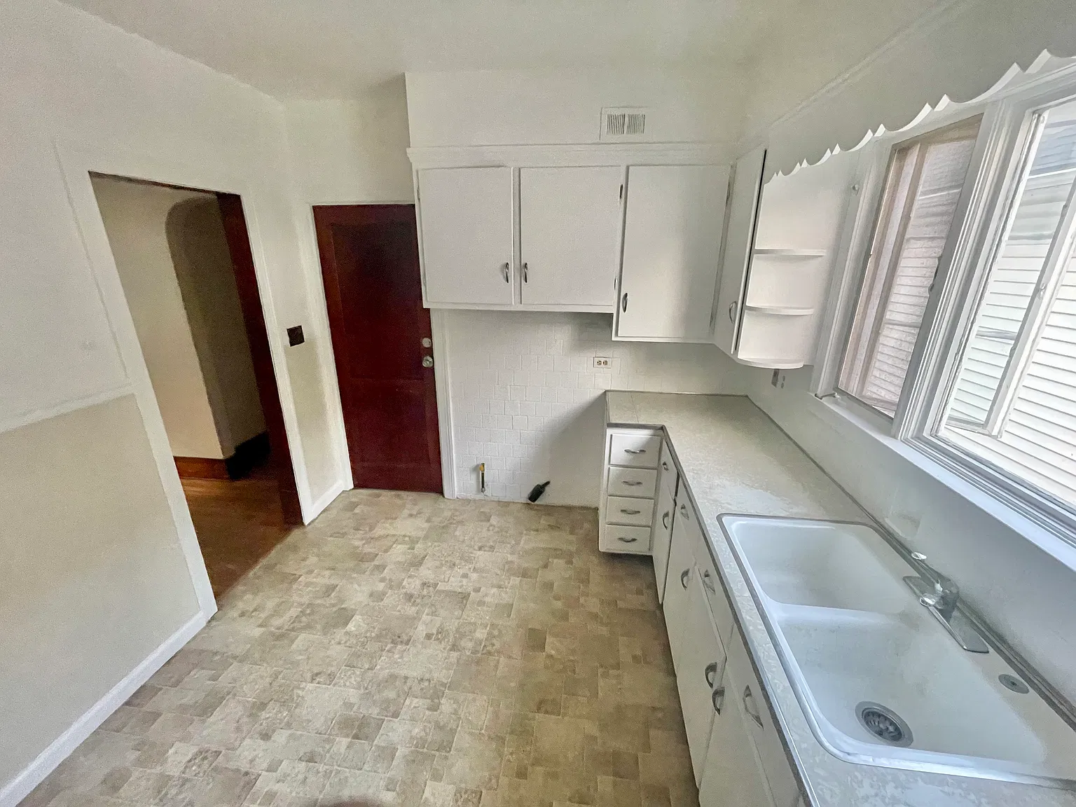59 Marigold Ave — Photo 4
