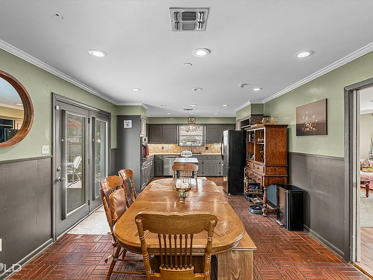 5702 River Rd — Photo 17