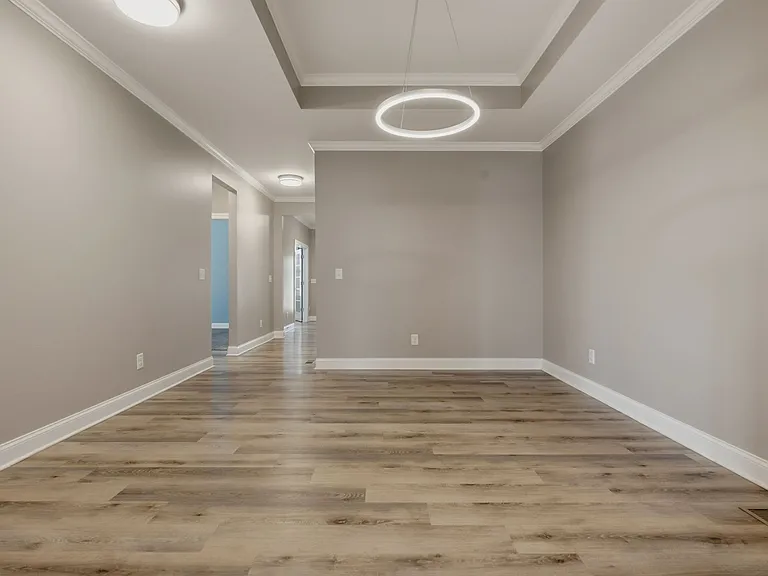 5036 Winslow Dr — Photo 13