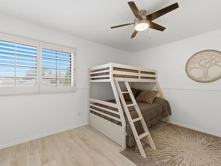 9750 E Gelding Dr — Photo 26