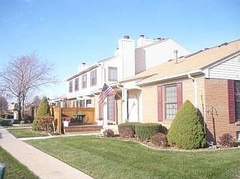 2nd image of 22272 Pondview #1
