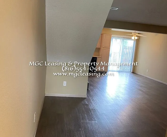 1020 Garden Dr — Photo 5