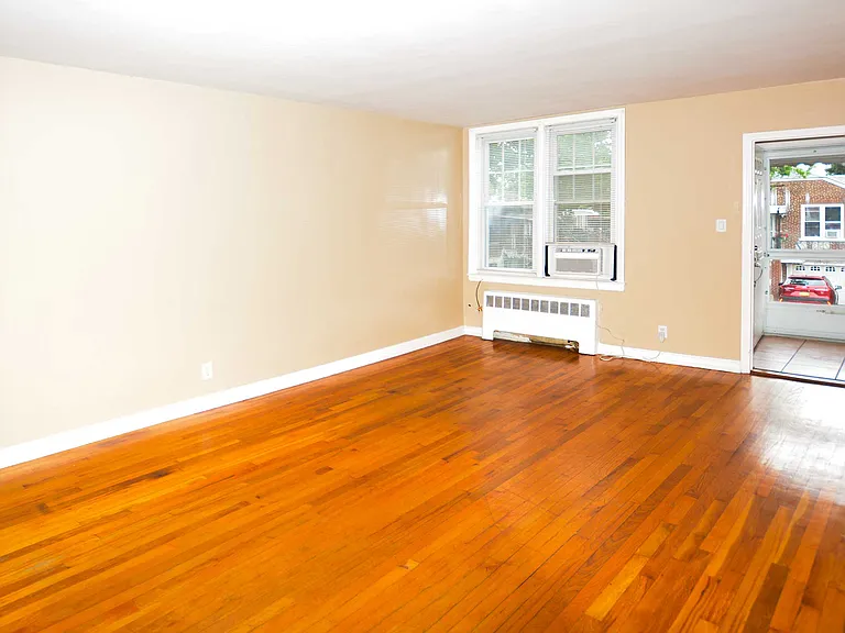253-27 85th Rd #2 — Photo 2