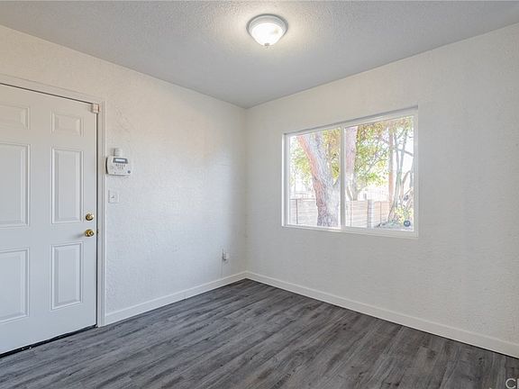 5th image of 1368 W Kingman St