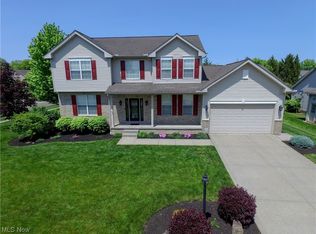 3065 Willowbrook Dr, Aurora, OH 44202