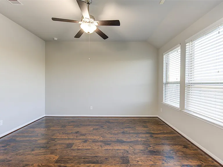 5314 Silver Ledge Dr — Photo 36