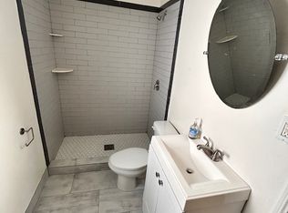 7651 Oakwood Ave, Los Angeles, CA 90036