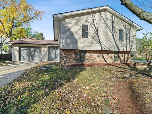 200 Orlando Ave, Normal, IL 61761