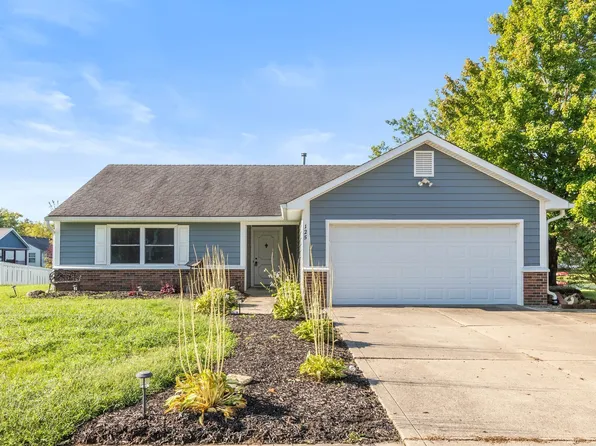125 Rolling Ridge Rd, Shelbyville, IN 46176