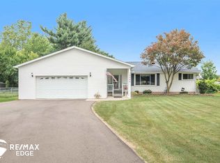 10095 E Lippincott Blvd, Davison, MI