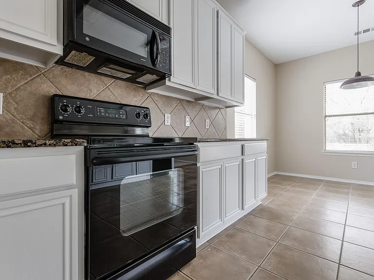 249 Niagara Falls Dr — Photo 21