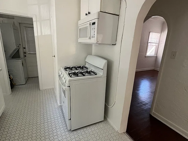 4243 Monroe St #4247-7/8 — Photo 6