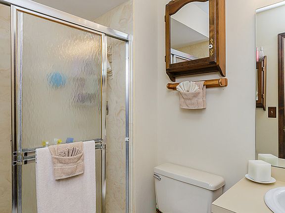 Call 314-550-1801 to view! 