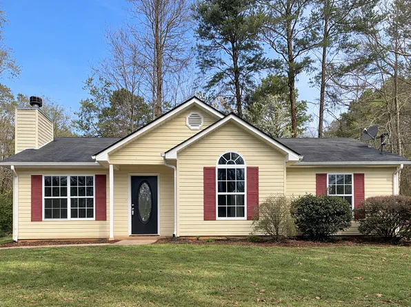 6825 Crystal Cove Trl, Gainesville, GA 30506