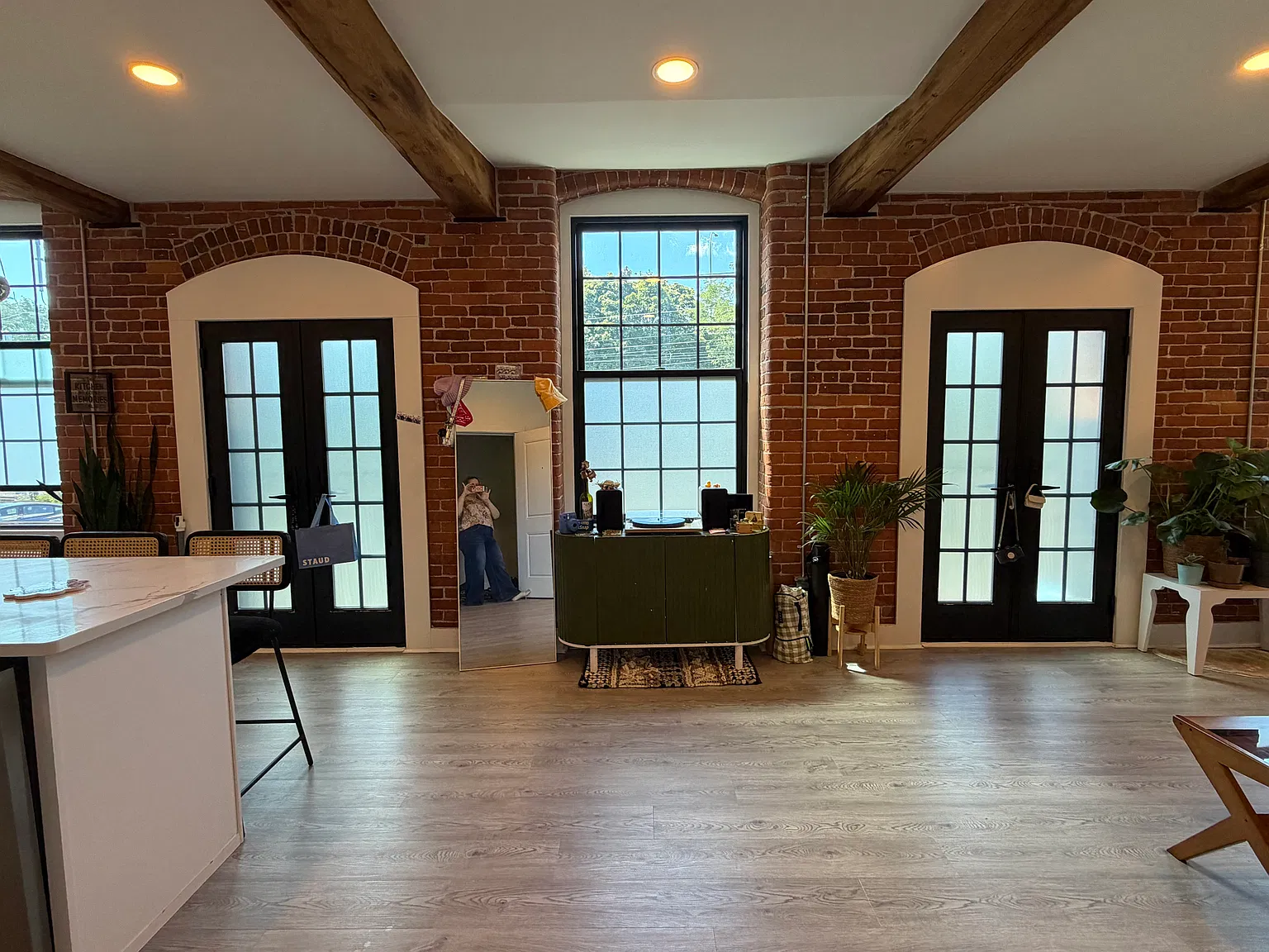 2 bed, 970 sqft, $2,850 — Photo 3
