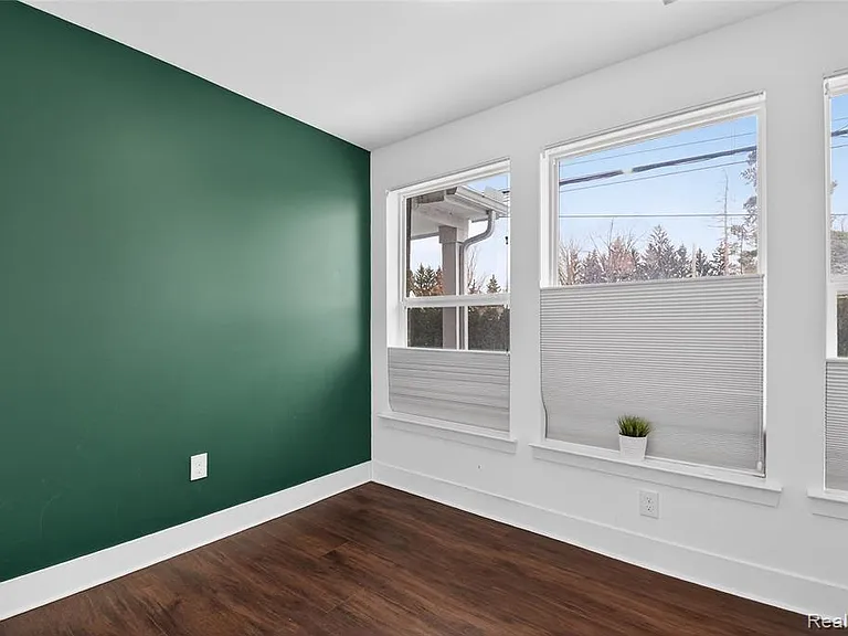 2925 Square Lake Ct — Photo 21