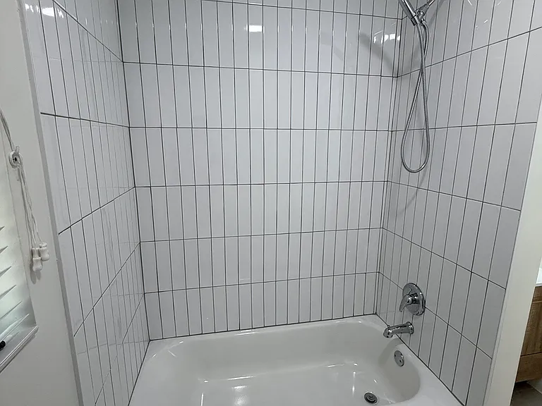 1324 Catalpa Ln — Photo 21