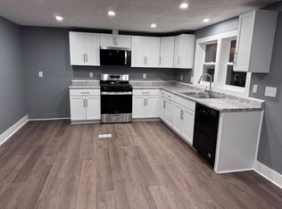 426 Enchanted Dr, Anderson, IN 46013