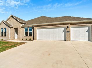 6003 E Sugarloaf St, Siloam Springs, AR 72761