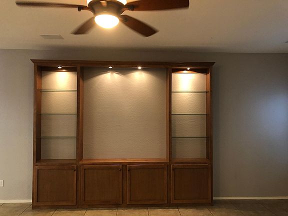 5th image of 9033 W Whyman Ave