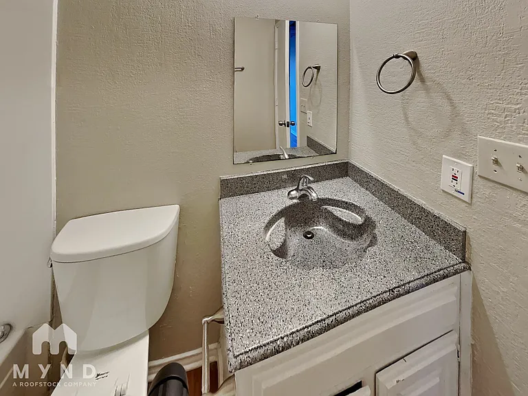 11835 Garden Terrace Dr — Photo 16