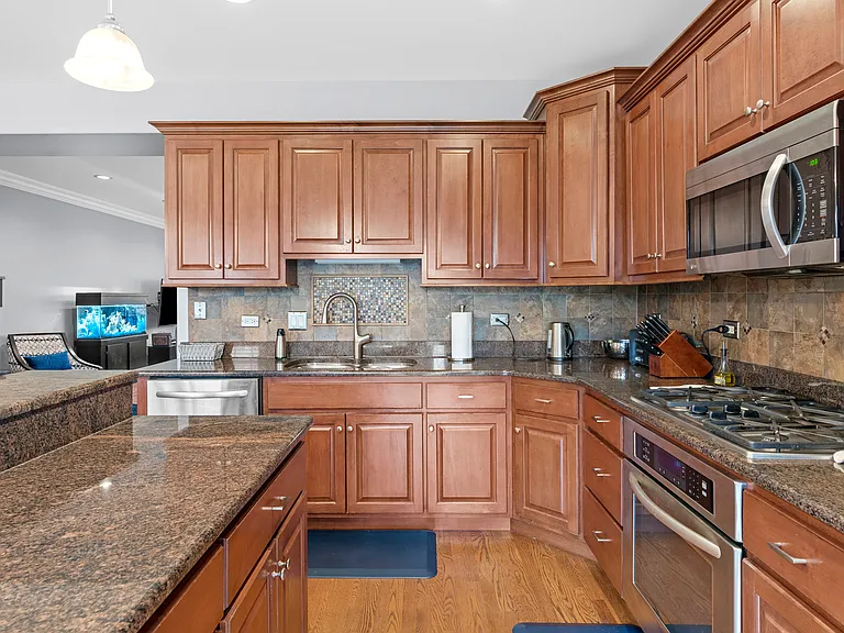 17943 Fountain Cir — Photo 13