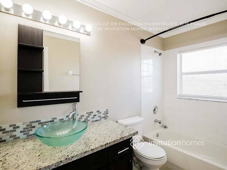 16386 NW 22nd St — Photo 15