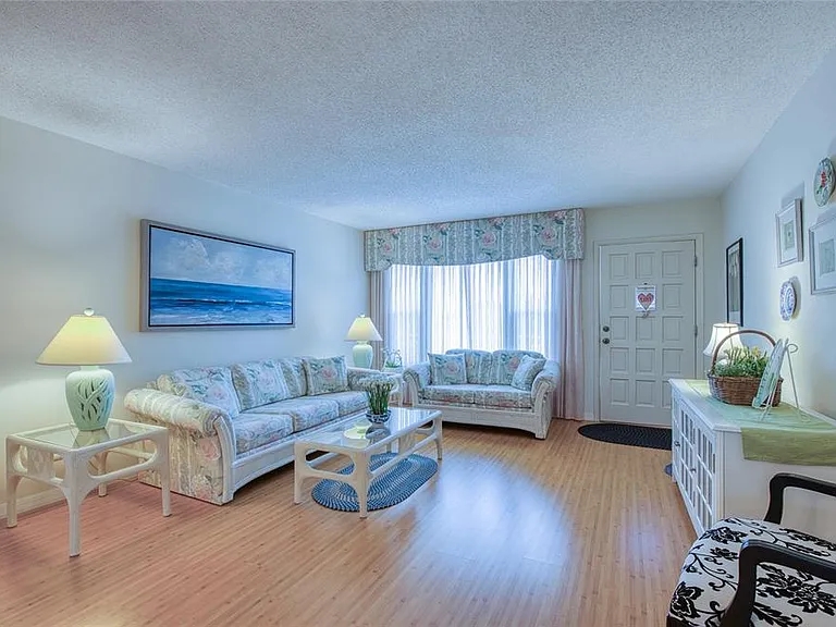 2310 Denmark St #46 — Photo 4