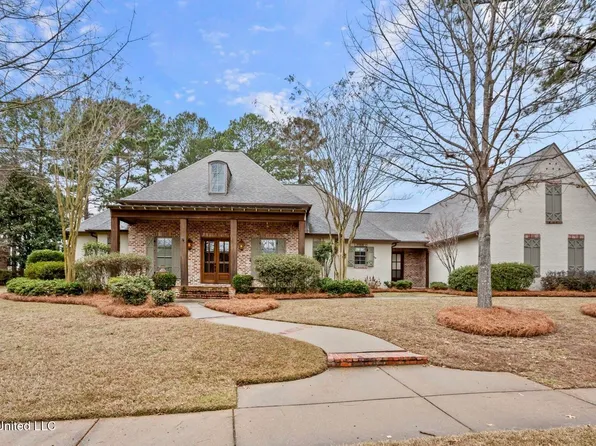 107 Cedar Woods Dr, Madison, MS 39110