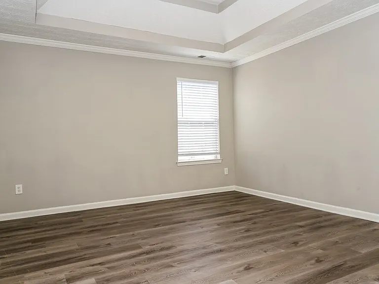 204 Biltmore Way — Photo 13