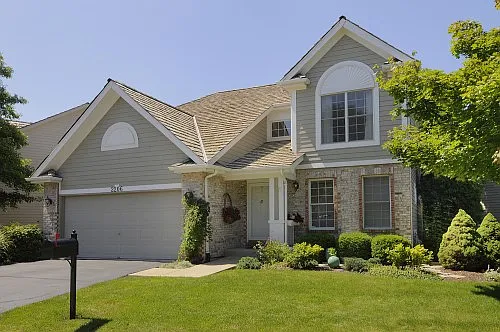 2206 Brookside Ln photo 1