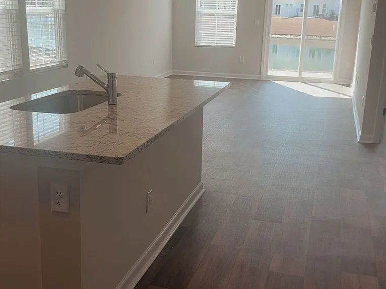 2062 Osprey Isle Ln SW — Photo 8