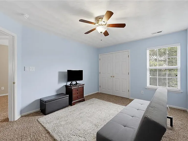 2nd Bedroom