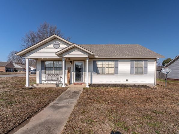 907 Redwood Dr, Paragould, AR 72450