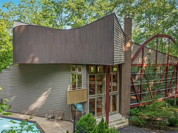 11656 Sandal Wood Ln, Manassas, VA 20112