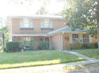 2359 Easter Ln, New Orleans, LA 70114