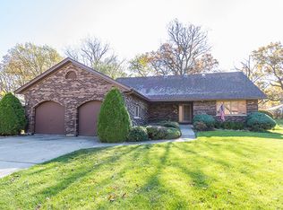 26 Greenridge Rd, Elgin, IL 60120