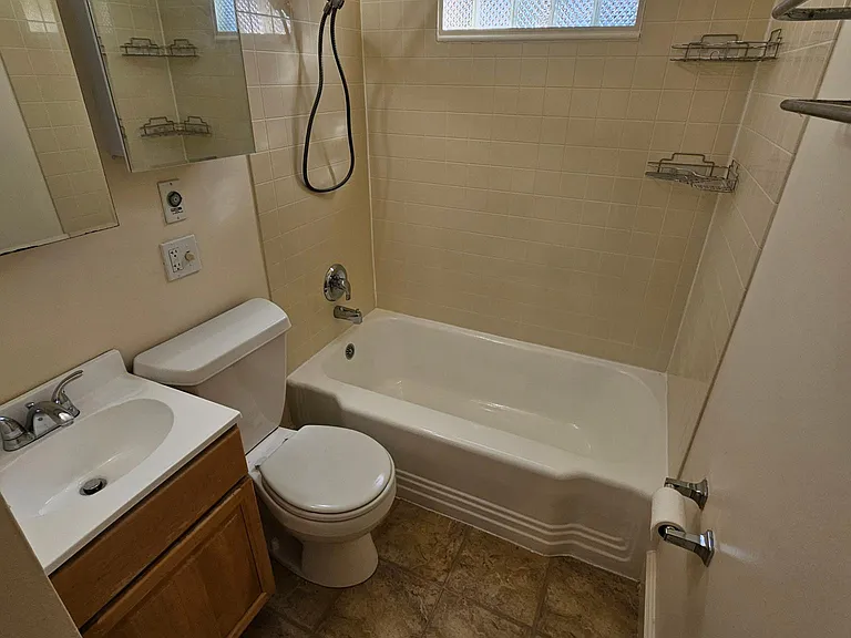 3041B 30th Ave W — Photo 5