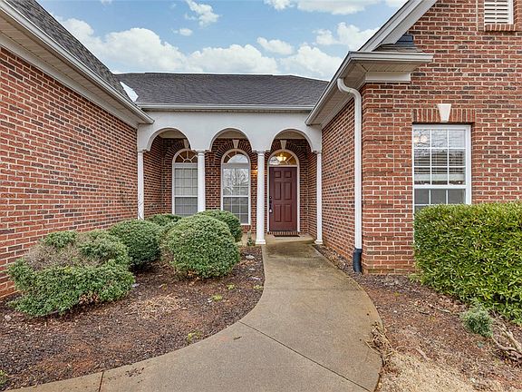 2nd image of 104 Easy Gap Rd