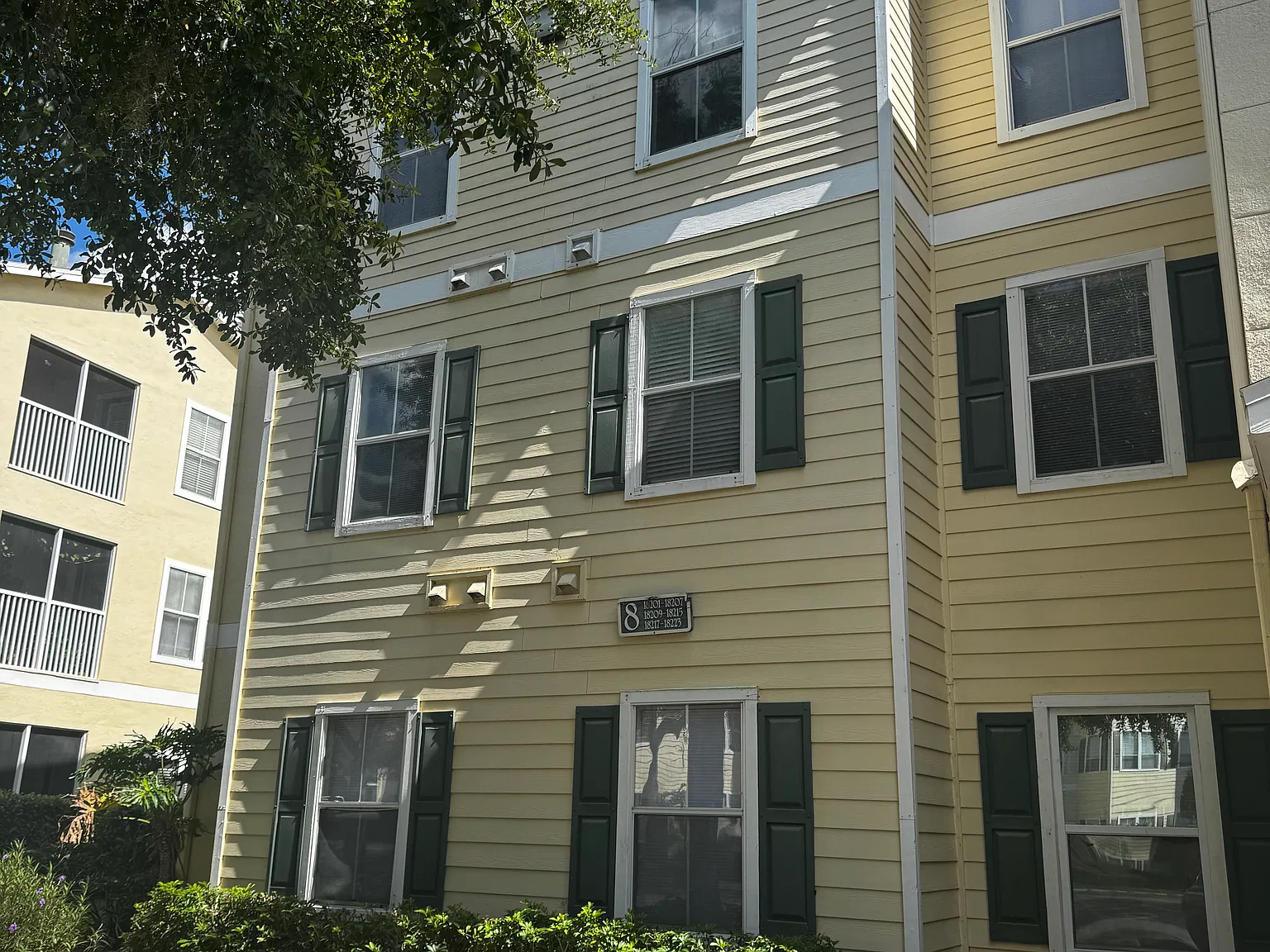 3 bed, 1335 sqft, $1,600 — Photo 1