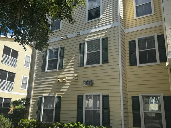 18219 Bridle Club Dr, Tampa, FL 33647